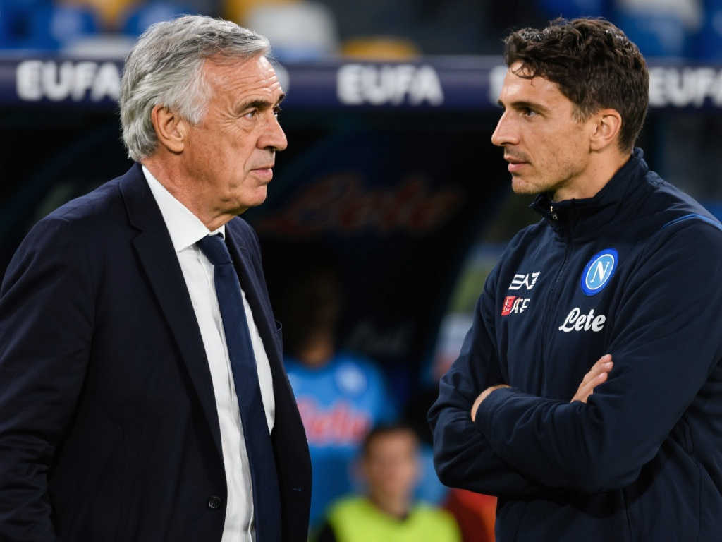 佩工：高度认可马雷斯卡，欧协联决赛将全力以赴